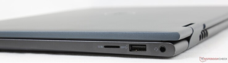 A destra: Lettore MicroSD, USB-A 3.2 Gen. 1, cuffie da 3,5 mm