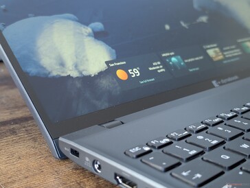 Non ci sono opzioni di vetro edge-to-edge, OLED o lucide