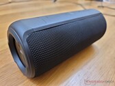 Monoprice Harmony Capsule 200 è un altoparlante portatile senza fronzoli con un audio potente ma con poche funzioni