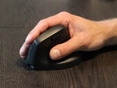 Recensione di Keychron M5: Un mouse da gioco insolito con dettagli intelligenti