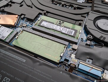 2 slot SODIMM accessibili