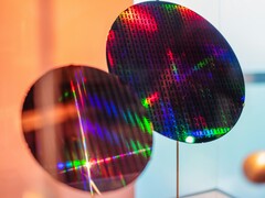 Samsung Foundry è uno dei maggiori produttori di chip semiconduttori al mondo ( un wafer di semiconduttore nella foto). (Fonte immagine: Unsplash)