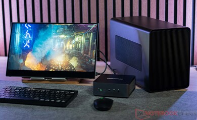 Minisforum Venus Series UM790 Pro con un Razer Core X e una Nvidia GeForce RTX 3060 Ti