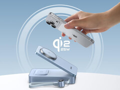 Il MagFlow Qi2 25W costa 139,99 euro. Nella foto: un rendering che mostra il supporto di ricarica wireless pieghevole del power bank. (Fonte: Ugreen)