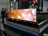schermo OLED da 65 pollici stampato a getto d'inchiostro che si dispiega (Fonte: Charbax su YouTube)