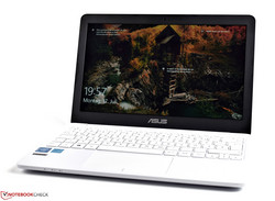 Asus VivoBook E200HA, modello fornito da Notebooksbilliger.de