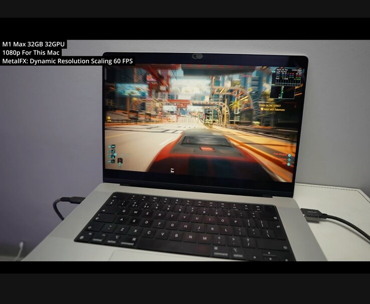 Cyberpunk 2077 in esecuzione su un MacBook Pro M1 Max (32 GB di RAM, GPU a 32 core) a 1080p utilizzando MetalFX Dynamic Resolution Scaling. Il gioco sostiene una prestazione fluida di 60 FPS, dimostrando la potenza dei primi siliconi Apple per i giochi AAA nativi. (Fonte dell'immagine: