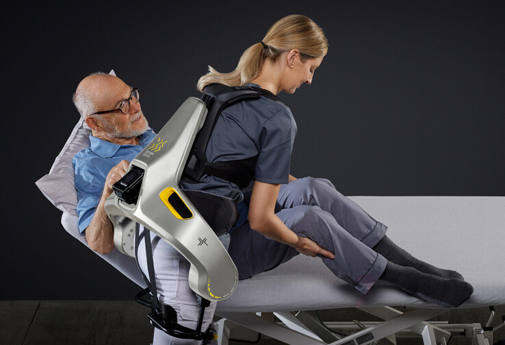 L'esoscheletro German Bionic Apogee+ è sempre sotto il controllo umano per la sicurezza. (Fonte: German Bionic)