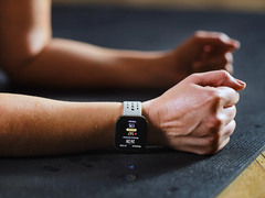 Lo smartwatch Bip 6 di Amazfit (nella foto) sta ricevendo un nuovo aggiornamento. (Fonte: Amazfit)