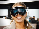 Apple si dice che stia sviluppando un auricolare per la realtà mista più leggero ed economico. (Fonte: Ali Colak)