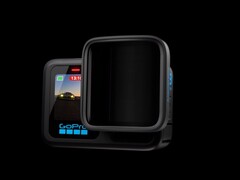 La mod. lente anamorfica della GoPro Hero 13 Black è facile da installare. (Fonte: GoPro)