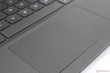 Anche se il trackpad è ora più grande, ci mancano i pulsanti del mouse sul Latitude 7300