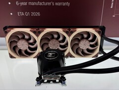 Il radiatore CPU AIO di Noctua presentato al Computex 2025. (Fonte: Computerbase)