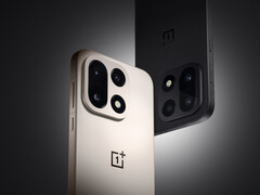 La colorazione Mist Purple di OnePlus 15 potrebbe non essere offerta sul mercato globale. Nella foto: le altre due varianti di colore del telefono. (Fonte: OnePlus)
