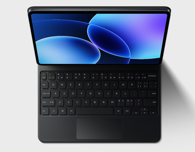 L'accessorio tastiera di Xiaomi per il Pad 8 Pro visto dall'alto verso il basso.