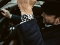 I cronografi della serie Casio Edifice EFR-575 sono elencati come 