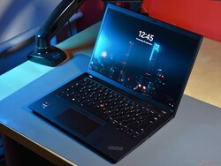in recensione: Lenovo ThinkPad T14s Gen 4 Intel, campione in esame fornito da