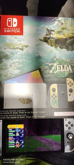 Nintendo Switch OLED Legend of Zelda: Tears of the Kingdom Edition (immagine da Reddit)