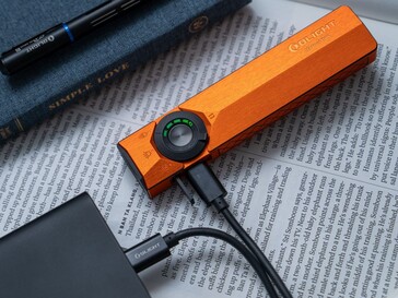 L’Olight ArkPro Ultra può essere ricaricato tramite la sua porta USB-C.