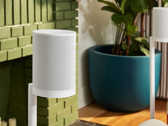 L'Era 100 SL montato su un supporto Sonos.