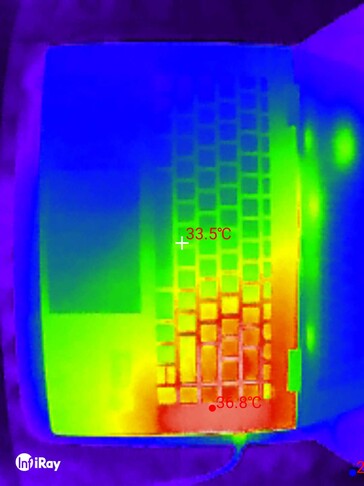 Immagine termica di un computer portatile