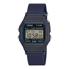 Orologio digitale Casio F-91WF-2A con cassa blu e cinturino in tessuto intrecciato abbinato.