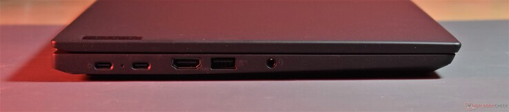 collegamenti: USB4, USB C 3.2 Gen 2, HDMI, USB A 3,2 Gen 1, audio 3,5 mm