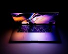 Si prevede che il MacBook Pro sarà presto dotato di un display OLED in tandem. (Fonte: Daniel Korpai)