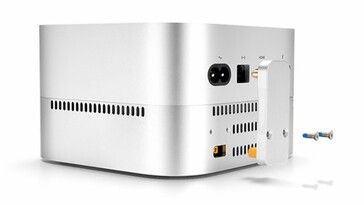 Non è necessario apportare modifiche al Mac Mini; il dispositivo può essere semplicemente collegato tramite una spina.