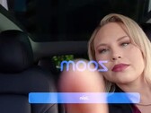 L'orologio delle camme della cabina Tesla sostituisce gli assilli del volante (immagine: Zoomtopia/YouTube)