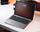 Recensione del portatile Dell Pro 14 Plus PB14255: Finalmente abbraccia AMD per la serie Pro