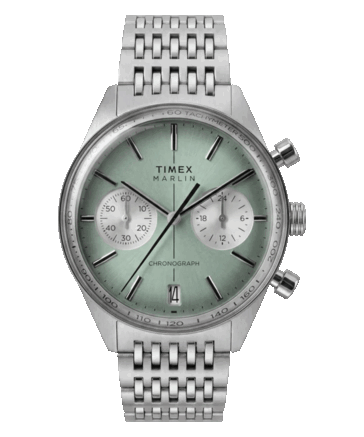 Timex Marlin Jet Chronograph TW2Y89800 con quadrante concavo verde salvia, contatori del cronografo bianchi, datario a ore 6, vetro bombato e bracciale in acciaio inossidabile color argento.