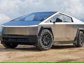 Il Tesla Cybertruck. Il pick-up angolare ha perso il primo posto tra i più venduti a favore della Ford F-150 negli Stati Uniti (Fonte: Motor Trend)