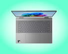 L'IdeaPad 5 2-in-1 14Q8Y11 pesa 1,4 kg con il suo display IPS.