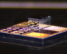 Il nuovo processo di fabbricazione di chip 3D integra i transistor GaN nei wafer di silicio (fonte: ricercatori del MIT)