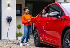 Ricarica EV a domicilio. Octopus Energy lancia la ricarica illimitata a 30 sterline al mese (fonte: Pod Point)