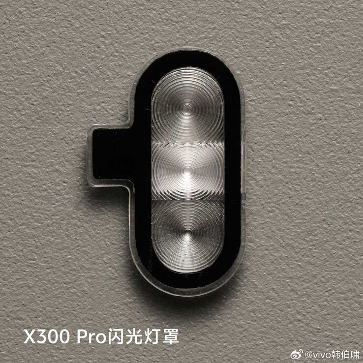 L'array di flash LED che Vivo includerà nel Vivo X300 Pro. (Fonte: Han Bo Xiao)