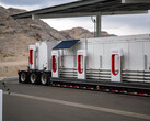 I Supercharger mobili con Megapack vengono distribuiti in caso di emergenza (Fonte: Tesla)