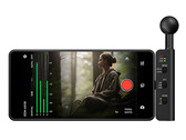 Il Sony ECM-AX10 è dotato di quattro microfoni che consentono di effettuare registrazioni audio spaziali sugli smartphone.