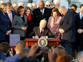 Biden firma la tassazione delle criptovalute in legge, ma un nuovo disegno di legge mira a stabilire l'esenzione per i minatori