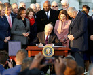 Biden firma la tassazione delle criptovalute in legge, ma un nuovo disegno di legge mira a stabilire l'esenzione per i minatori