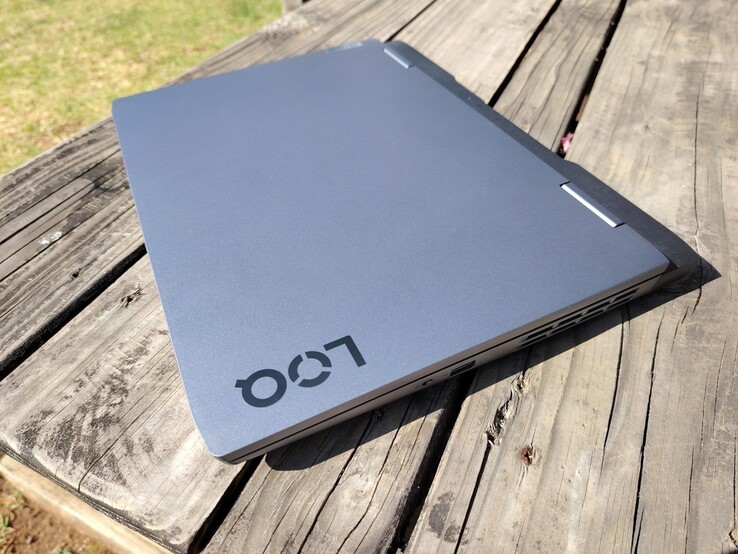 In Warzone, il Lenovo LOQ 16IRH8 si è dimostrato davvero all'altezza della situazione. (Fonte: Darryl Linington - Notebookcheck)