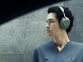Anche il modello Sony WH-1000XM6 presenta problemi alle cerniere.