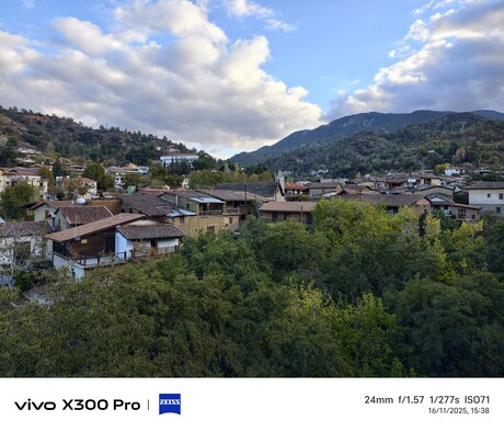 Vivo X300 Pro: Campione fotografico