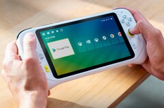 Il palmare da gioco G ha un design che ricorda quello di Switch Lite (Fonte: @evleaks)