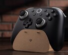 Il controller wireless 8BitDo Ultimate 3C+ include un supporto in cartone fai-da-te.