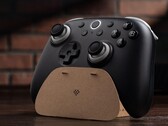 Il controller wireless 8BitDo Ultimate 3C+ include un supporto in cartone fai-da-te.