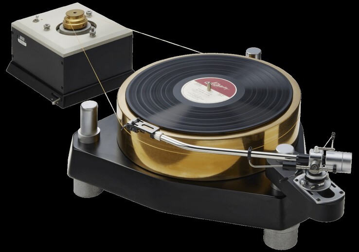 Buffalo ha iniziato come produttore di prodotti audio, con successi come il suo giradischi a filo del 1978 (modello 3533). (Fonte: Buffalo)