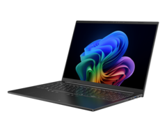 Acer Swift Go 16 AI è dotato di un display OLED da 16 pollici a 120 Hz (Fonte: Acer)