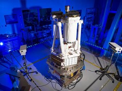 L&#039;osservatorio spaziale IXPE in un impianto di prova (Fonte: Ball Aerospace; ritagliato)